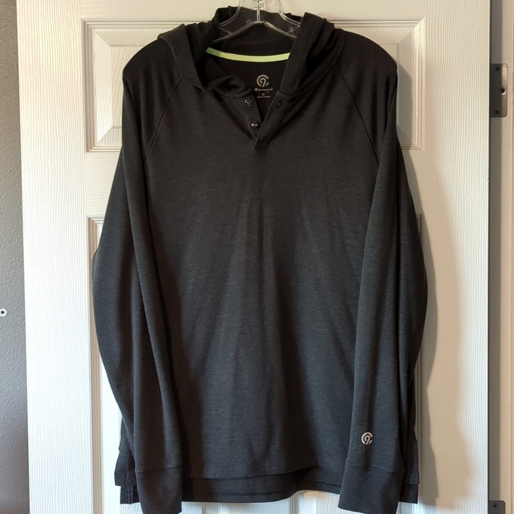 Champion Men's Hooded Sweater Size M